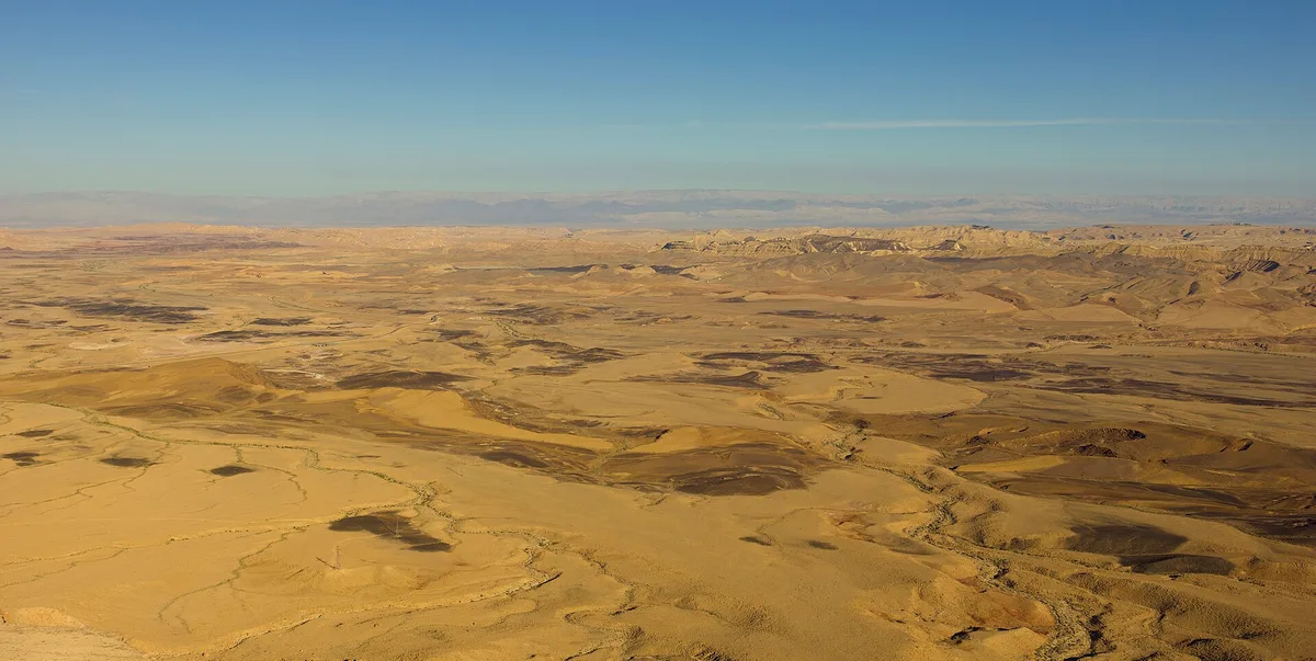 Israel-2013-Aerial 00-Negev-Makhtesh Ramon – Israël landscape