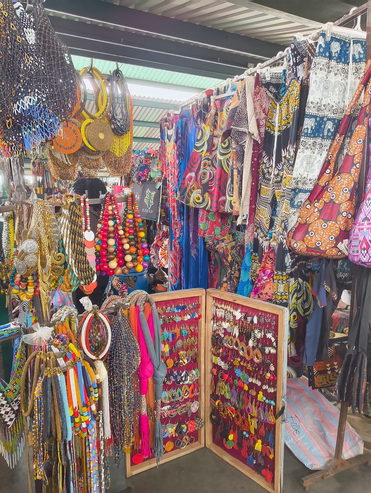 Maasai Markets at the The Village Market - BugWarp 01 – Kenia