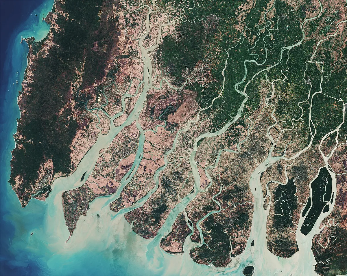 Irrawaddy Delta, Myanmar ESA381810 – Myanmar coastline