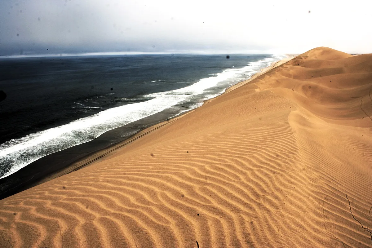 Namib desert meets Atlantic ocean – Namibië