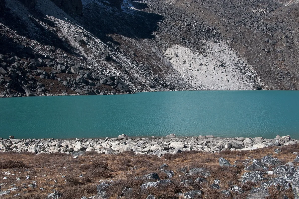 Gokyo Lakes, Taujung Tsho, Coastline, Nepal, Himalayas – Nepal coastline
