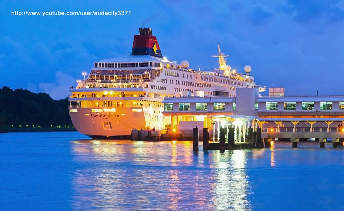 SuperStar Gemini at Singapore Harbourfront Terminal – Singapore