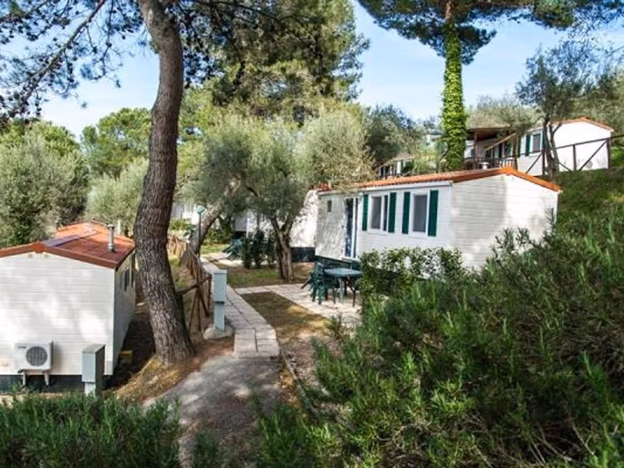 Campeggio Villaggio Cerquestra – Italië
