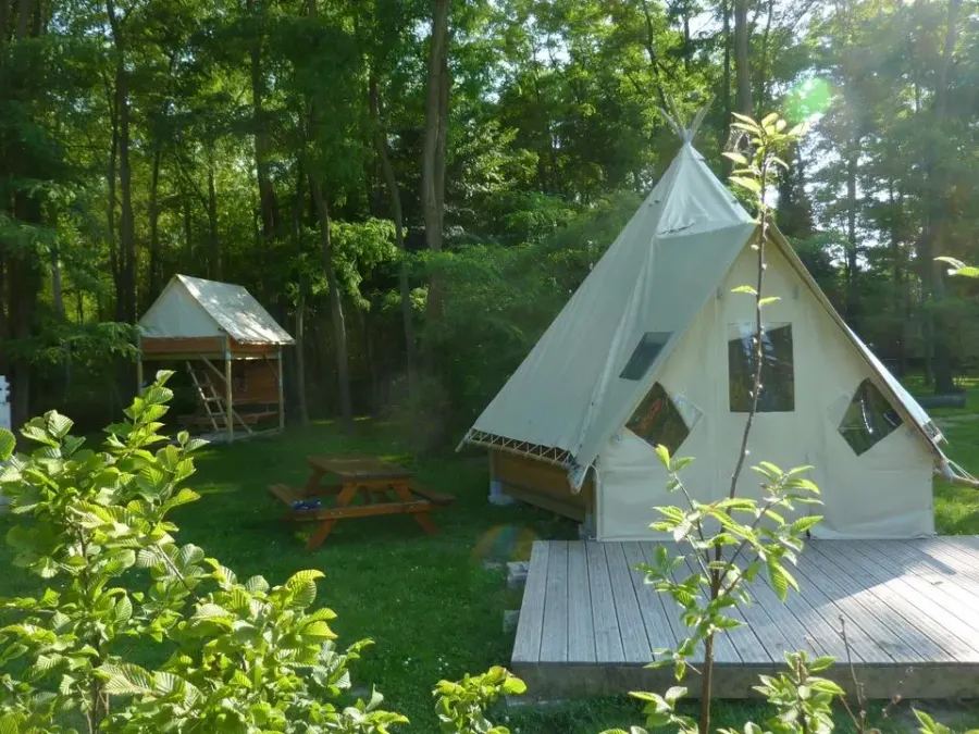Camping du Lac de Cormoranche – FRANKRIJK – foto 5