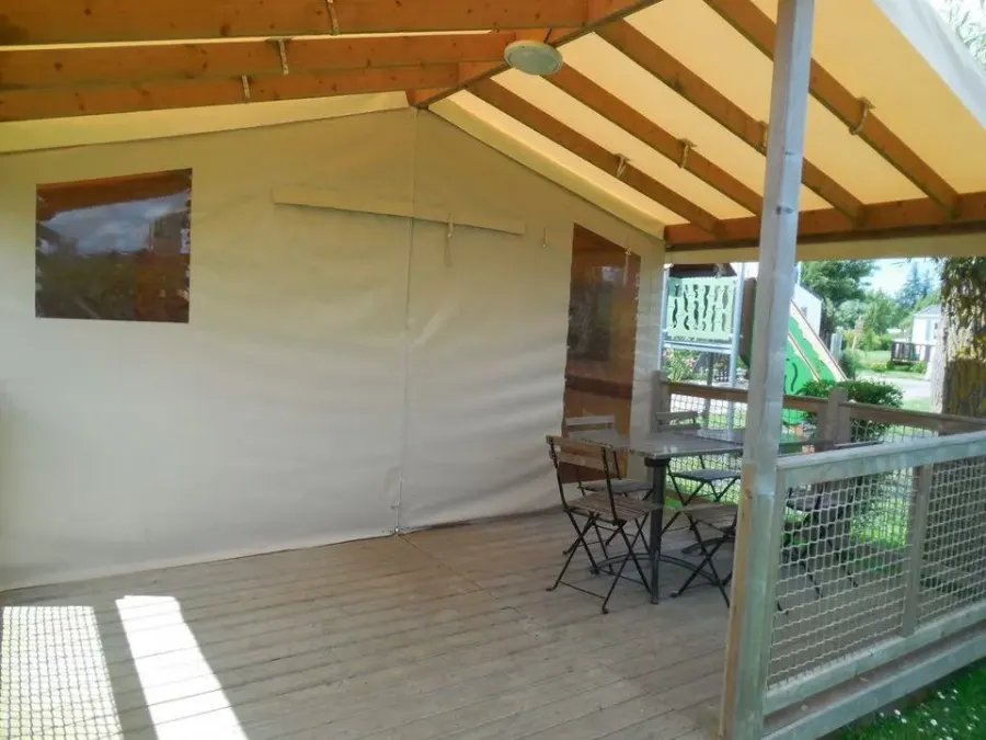 Camping Du Lac Terre d'Auge, Pont-L'Evêque - Pont L'Evêque – FRANKRIJK – foto 3
