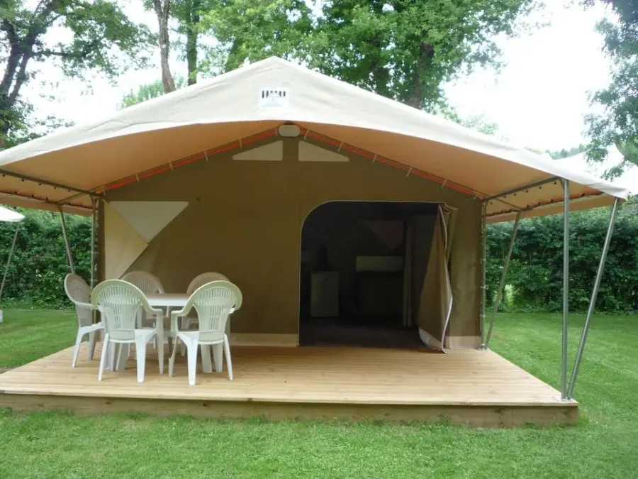 Camping la Vallée de Poupet – FRANKRIJK – foto 1