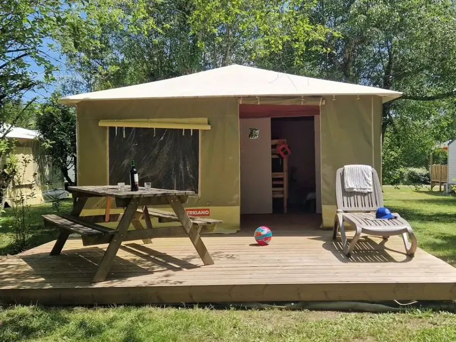Camping Le Chêne du Lac – FRANKRIJK – foto 1