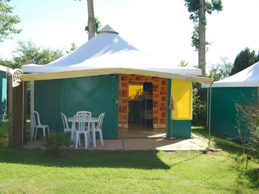 Camping Le Mont-Viron – FRANKRIJK – foto 1