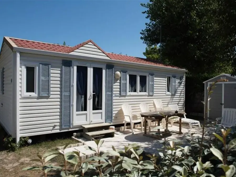 Camping Le Petit Bois – FRANKRIJK – foto 4