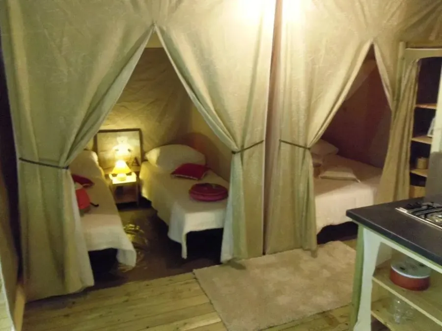 Camping Le Rocher de la Cave – FRANKRIJK – foto 4