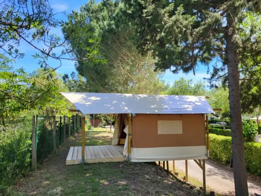 Camping Le Val de Cesse – FRANKRIJK – foto 2