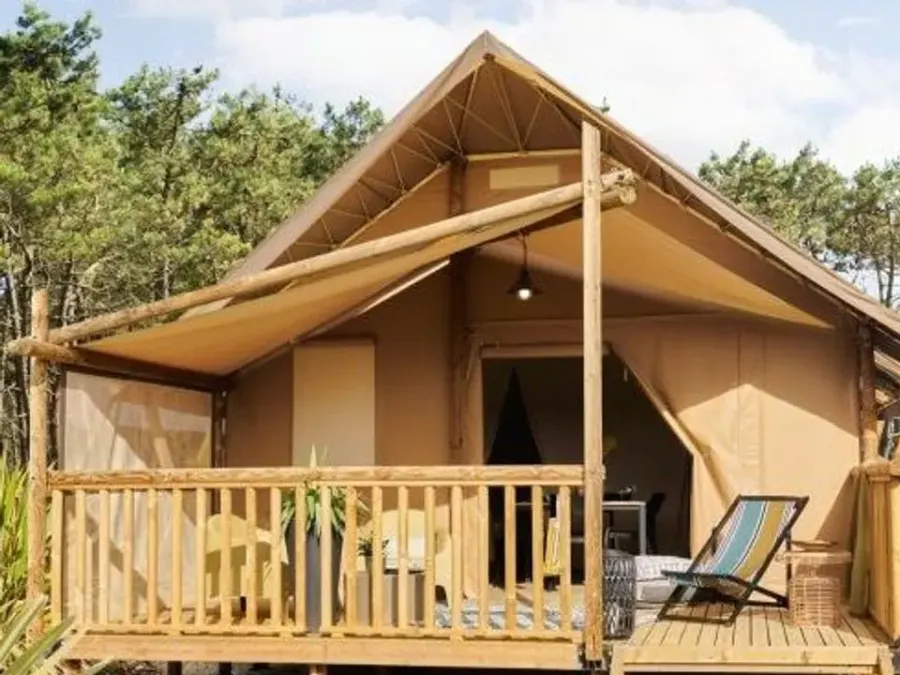 Camping Le Vallon aux Merlettes – FRANKRIJK – foto 2
