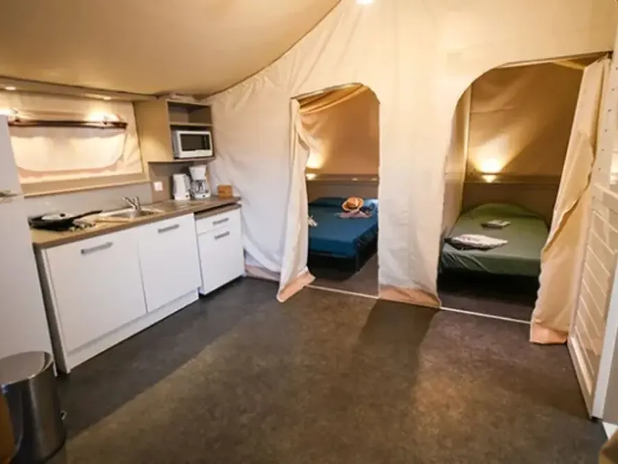 Camping Les Mimosas – FRANKRIJK – foto 3