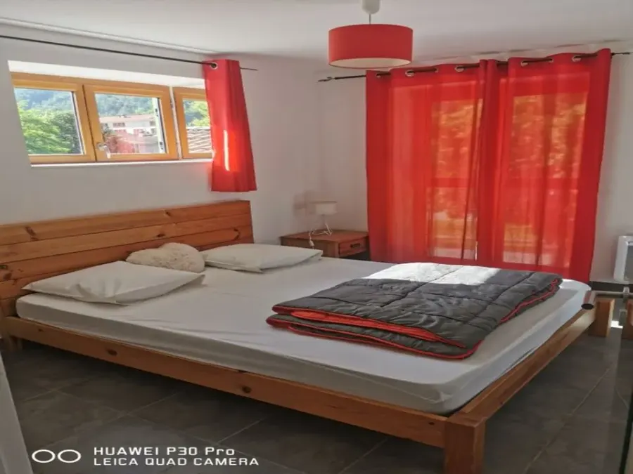 Camping Lou Gourdan – FRANKRIJK – foto 1