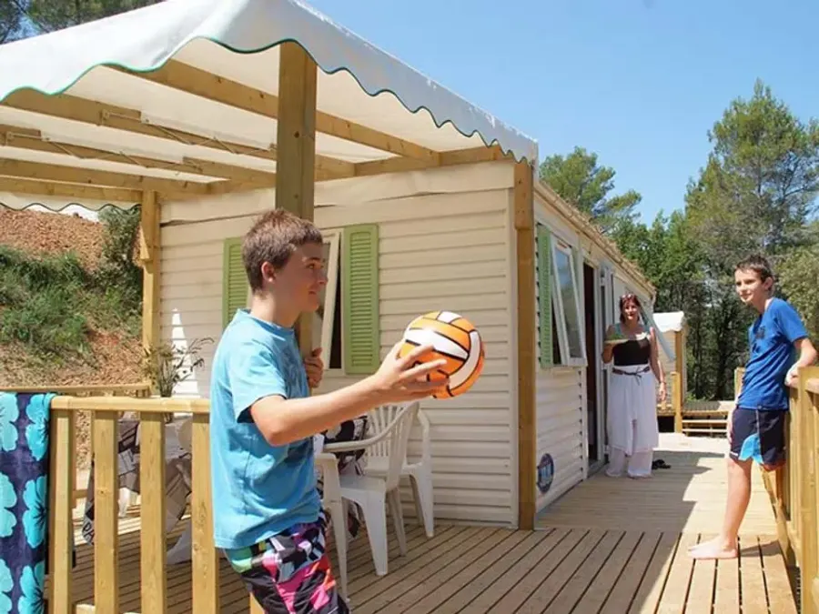 Camping Paradis - Le Ruou – FRANKRIJK – foto 2
