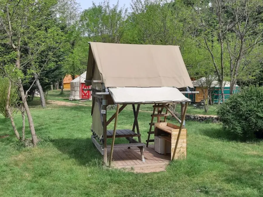 Camping Ushuaïa Villages Le Viaduc – FRANKRIJK – foto 1
