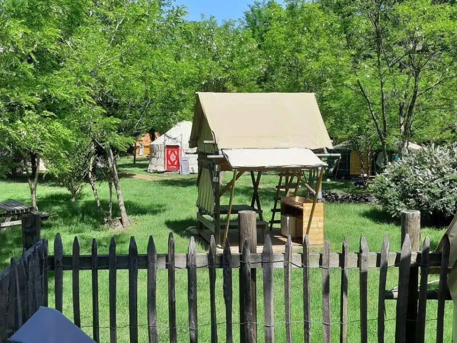 Camping Ushuaïa Villages Le Viaduc – FRANKRIJK – foto 4