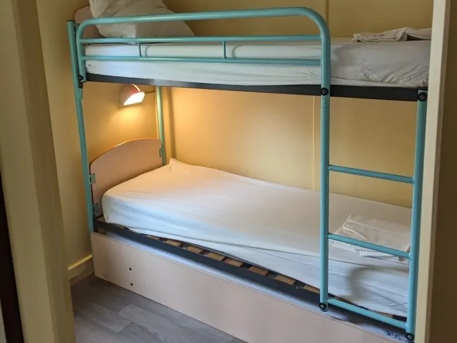 Camping Ushuaïa Villages - Le Village des Sources – FRANKRIJK – foto 4