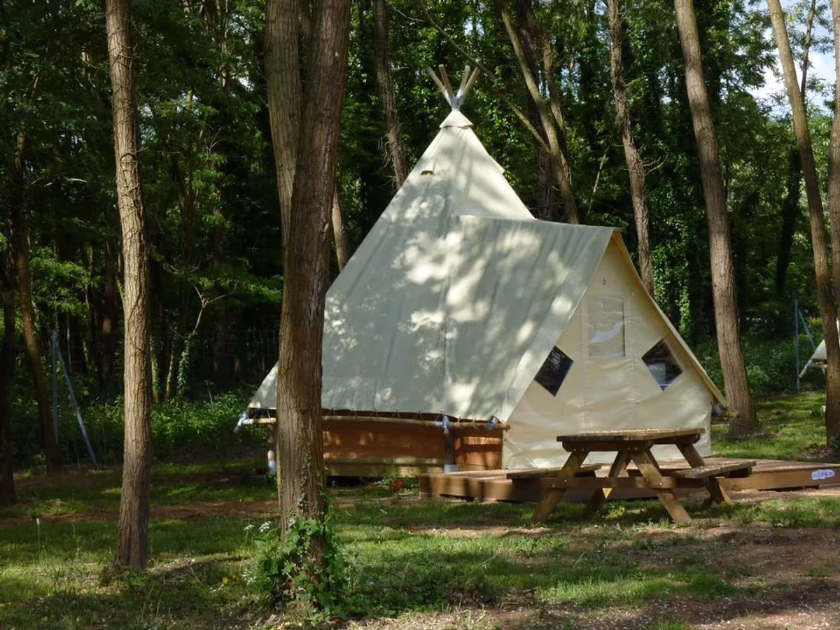 Camping du Lac de Cormoranche