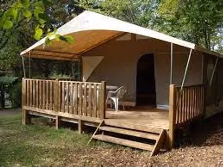Camping le Port de Lacombe – FRANKRIJK