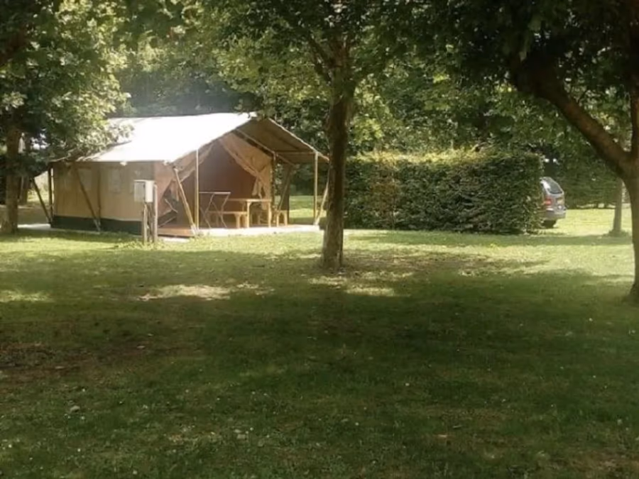 Camping Paradis Aubeterre sur Dronne – FRANKRIJK
