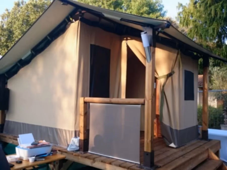 Camping Paradis Le Rocher de La Granelle – FRANKRIJK