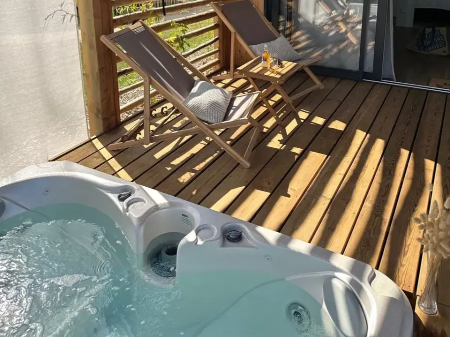 Damona Lodges – FRANKRIJK – foto 1