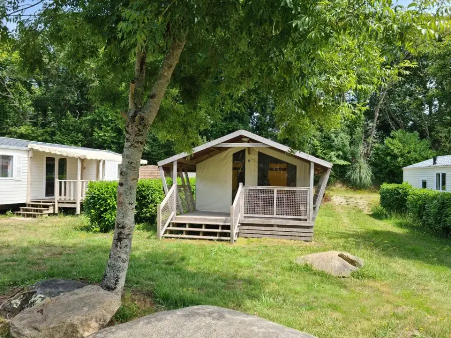 Flower Camping Kerleyou – FRANKRIJK – foto 3