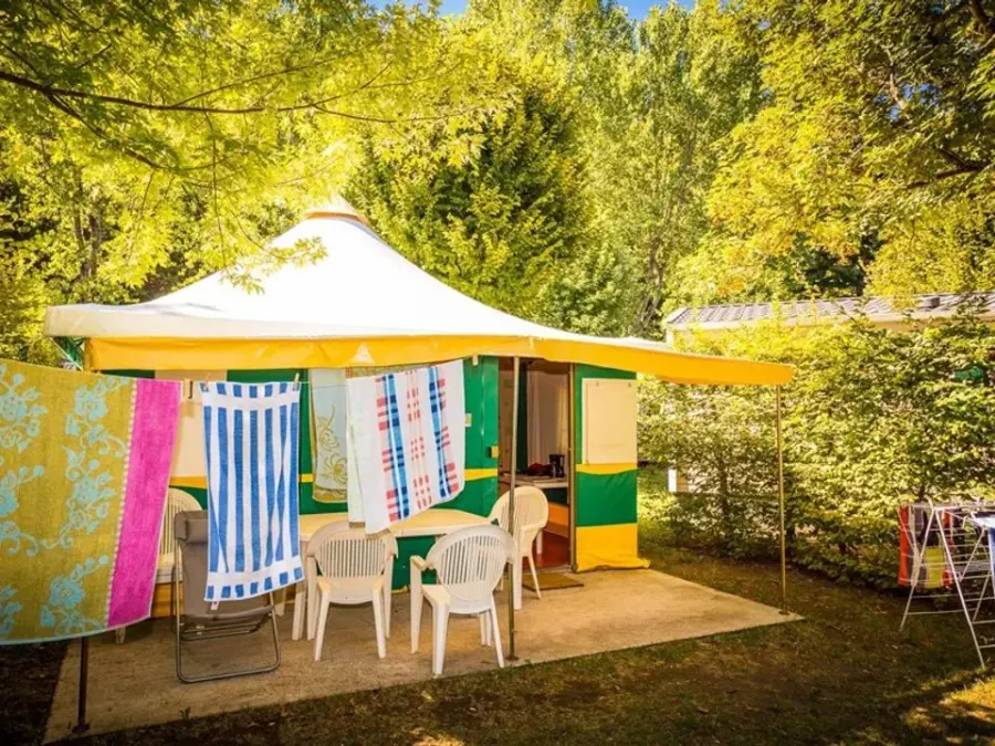 Flower Camping Le Pont du Tarn – FRANKRIJK – foto 2