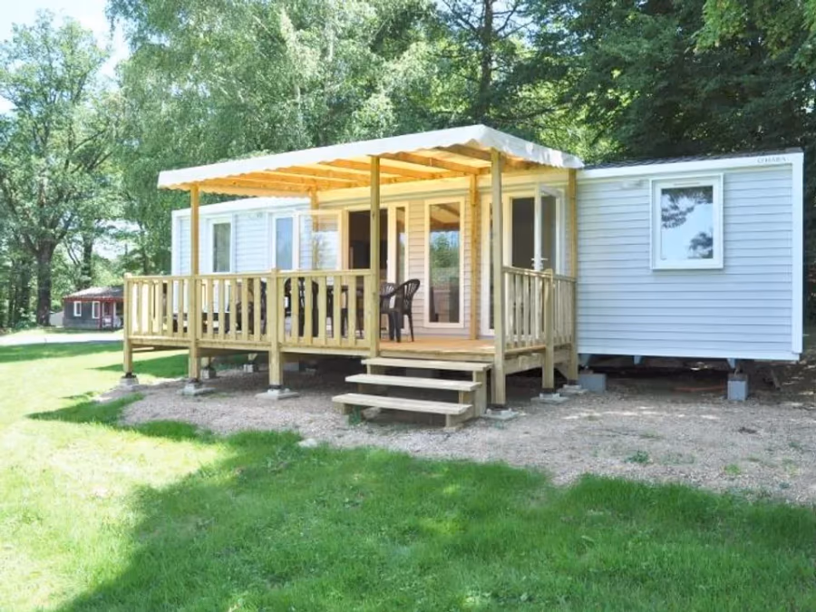 Flower Camping et Base de Loisirs de Rouffiac – FRANKRIJK