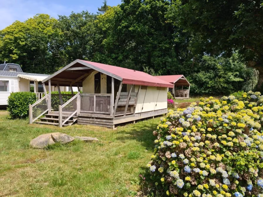 Flower Camping Kerleyou – FRANKRIJK