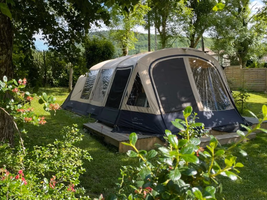 Flower Camping Saint Martin – FRANKRIJK
