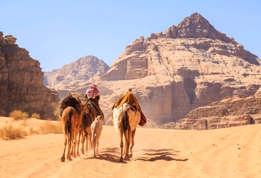 Fly Drive Grotten, Woestijnen en Zandkastelen Deluxe – Jordanië