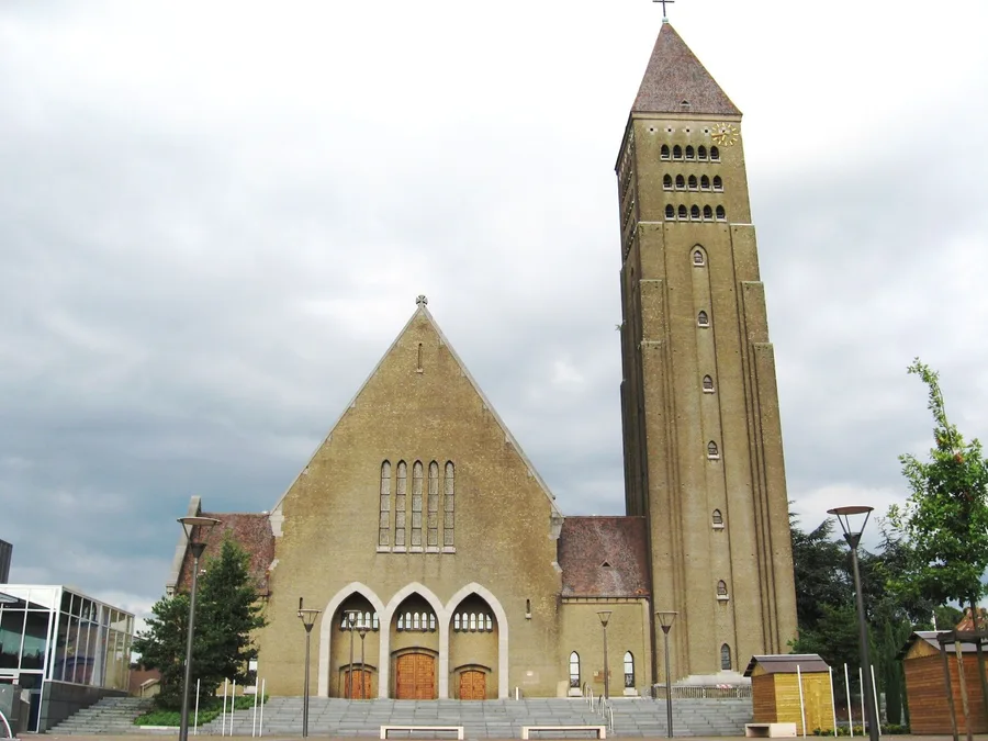 Genk - Sint-Martinuskerk – Genk