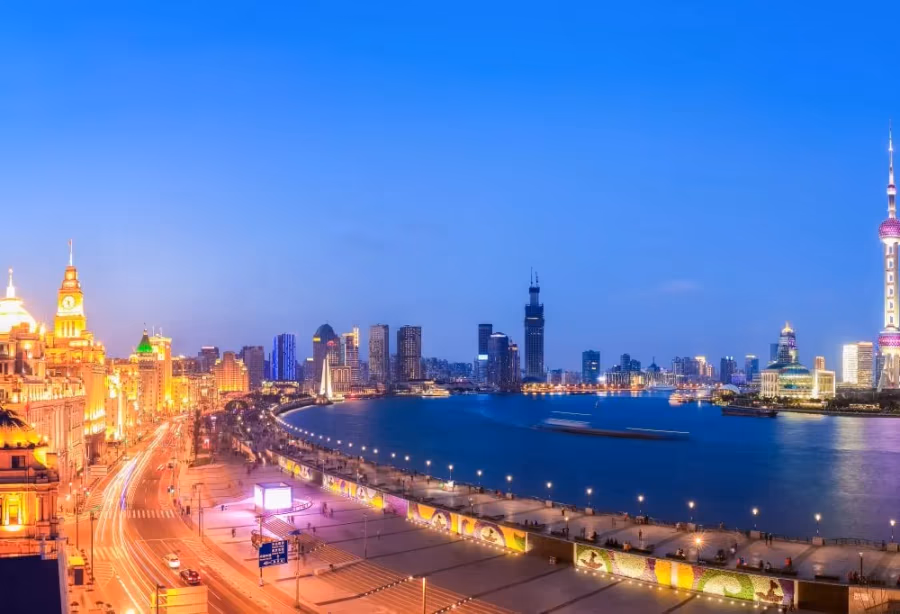 Shanghai by Night – China