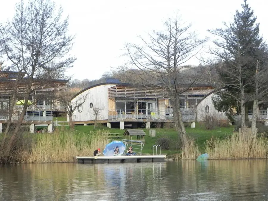 Village vacances du Lac de Menet – FRANKRIJK – foto 1