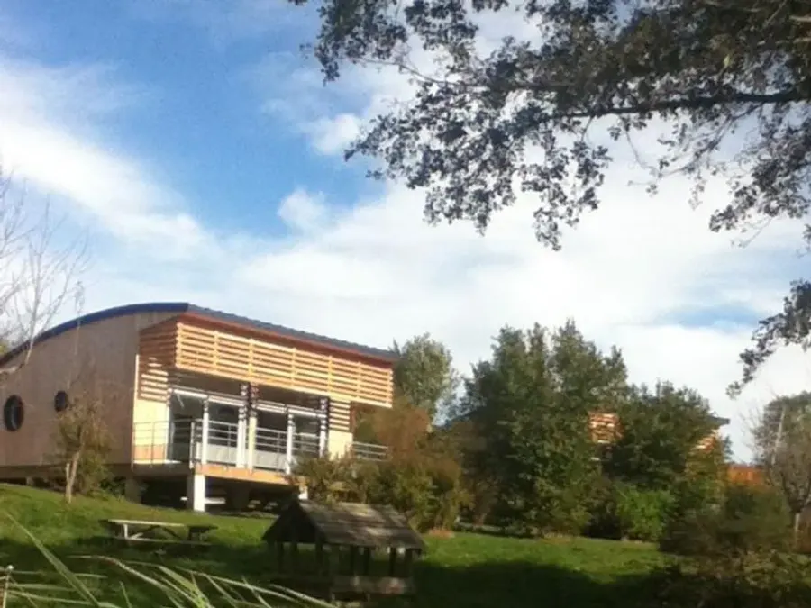 Village vacances du Lac de Menet – FRANKRIJK – foto 2